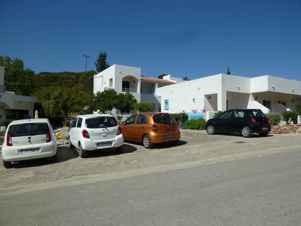 Hotel mit Parkplatz Ladiko Suites