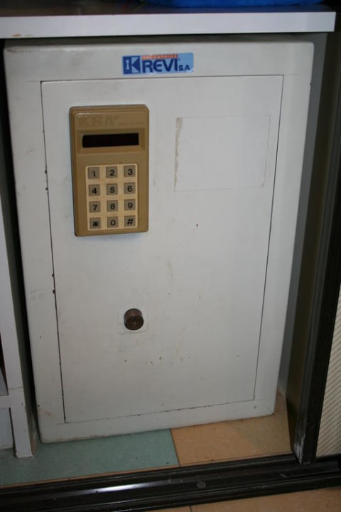 Safe Iberostar Waves Bouganville Playa