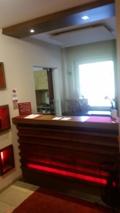 Lobby Aparthotel Christine