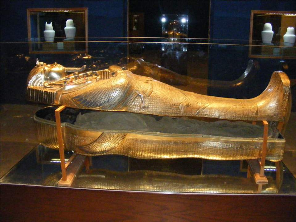 Muzeum w hotelu - mumia Pickalbatros Alf Leila Wa Leila Resort - Neverland Hurghada