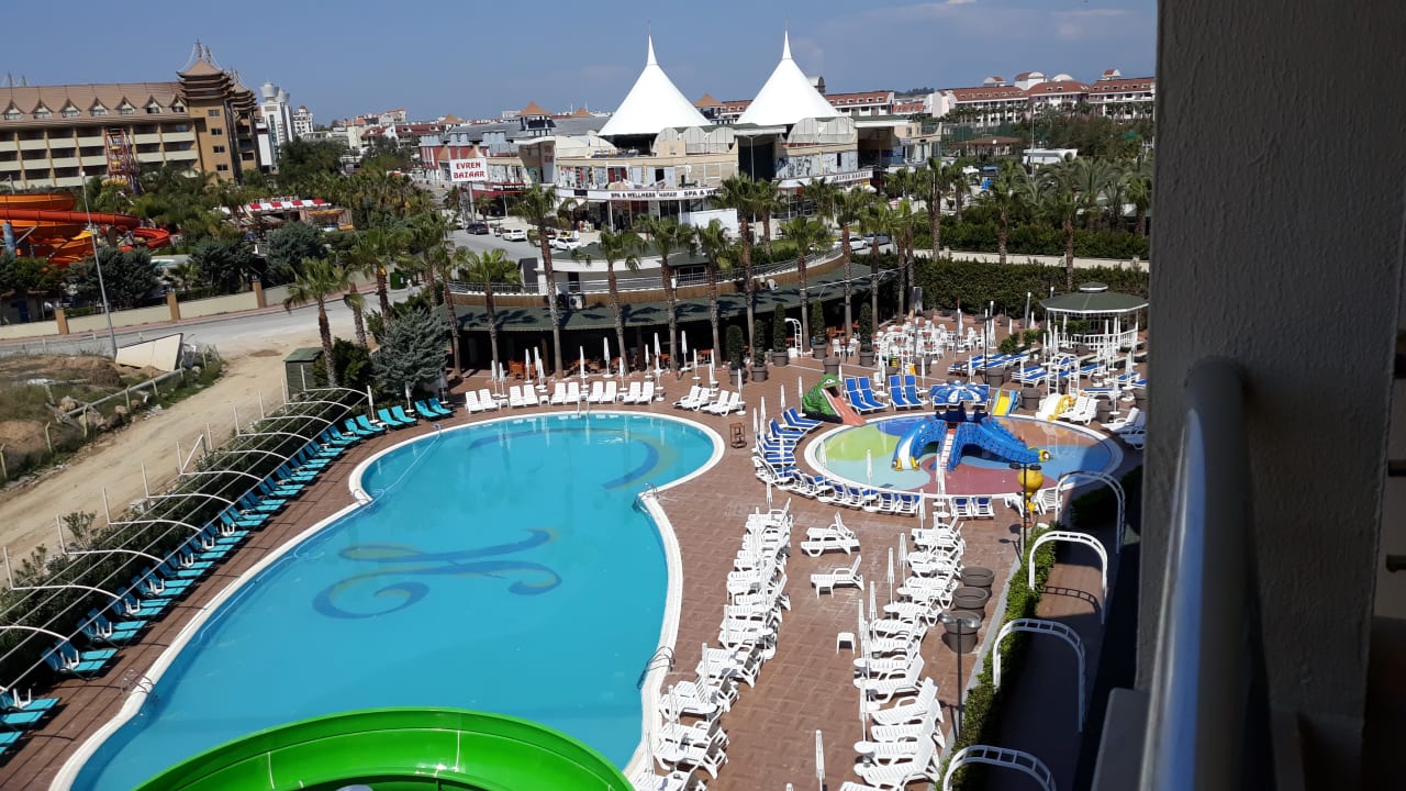 Pool Calimera Hane Garden