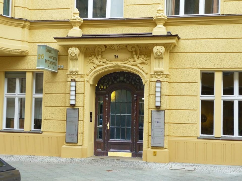 Hoteleingang Hotel Midi Inn City West am Kurfüstendamm