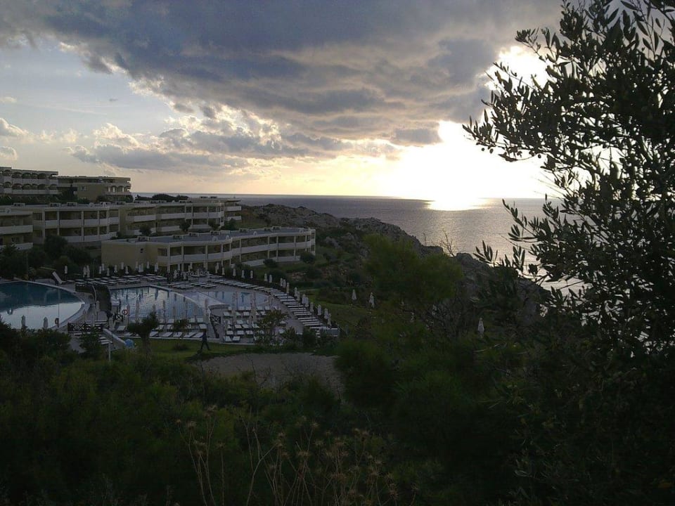 Sonnenaufgang Hotel Kalithea Horizon Royal