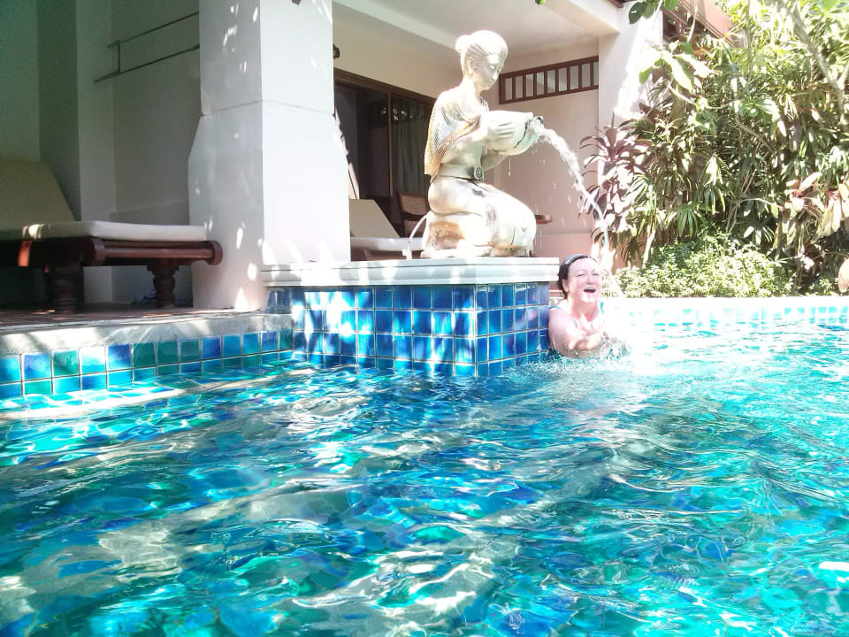 Baden im Pool Kata Palm Resort & Spa
