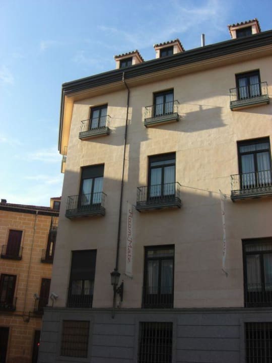 Außenansicht 01 Hotel Room Mate Laura