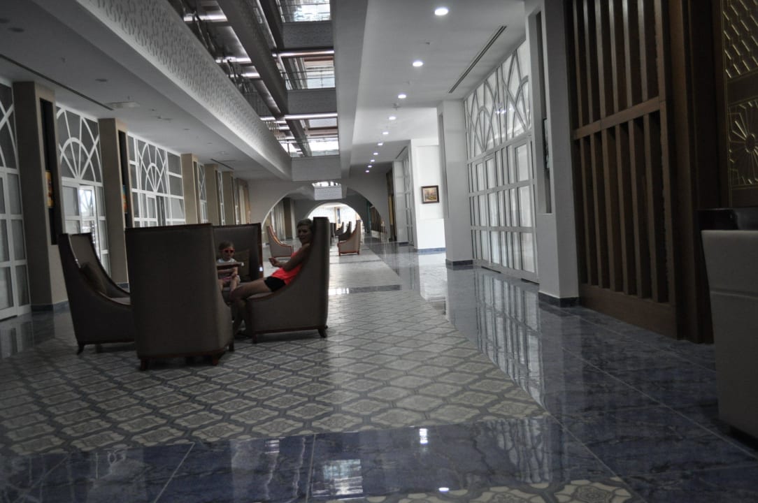 Kinder uberaschung Alan Xafira Deluxe Resort & Spa