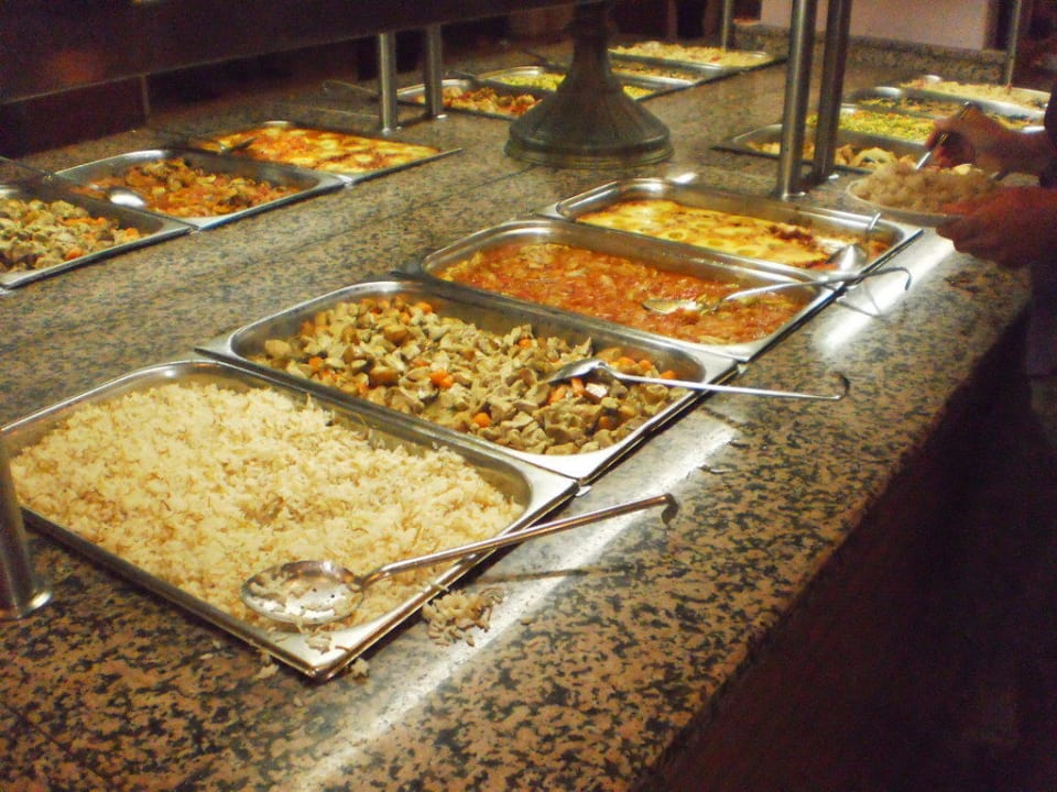 Lecker Essen Club Turtas Beach Hotel