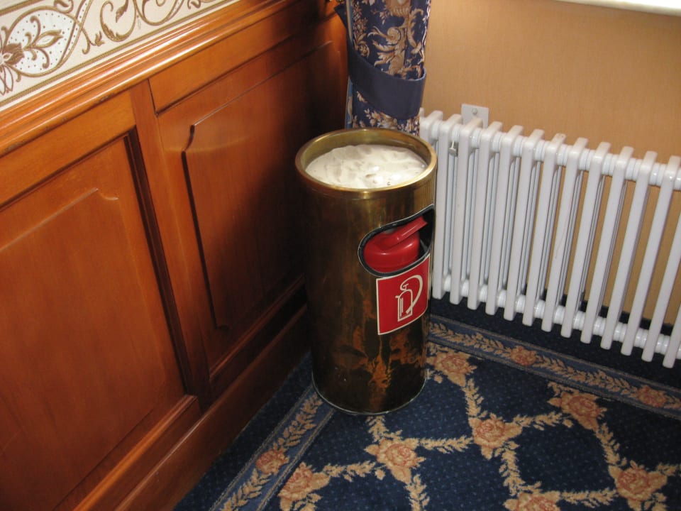 Feuerlöscher im Teppenhaus SEETELHOTEL Ahlbecker Hof
