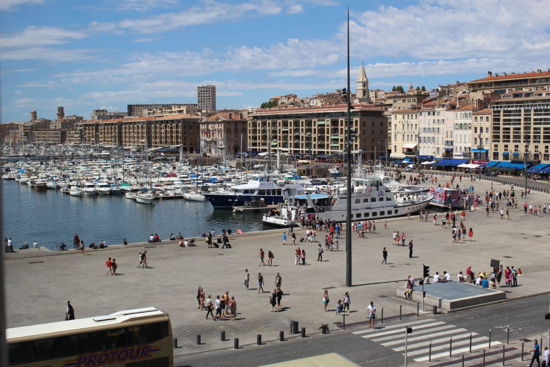 View from the room Grand Hotel Beauvau Vieux Port
