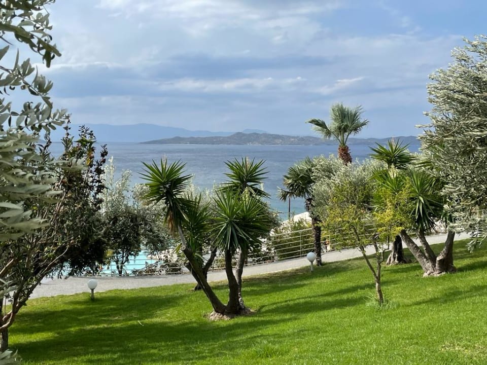 Ausblick Akrathos Beach Hotel