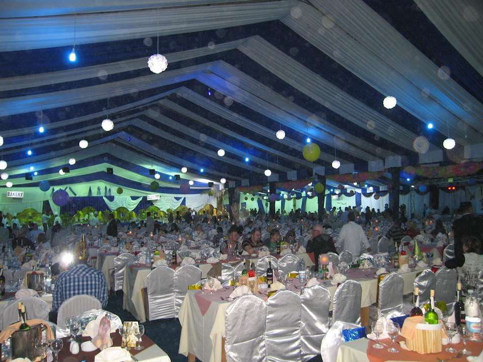 Festzelt Pickalbatros Alf Leila Wa Leila Resort - Neverland Hurghada