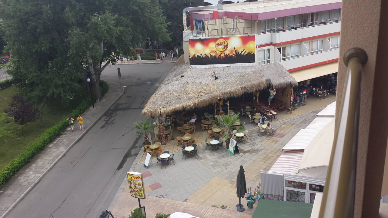 Vira Bar Hotel Mena Palace