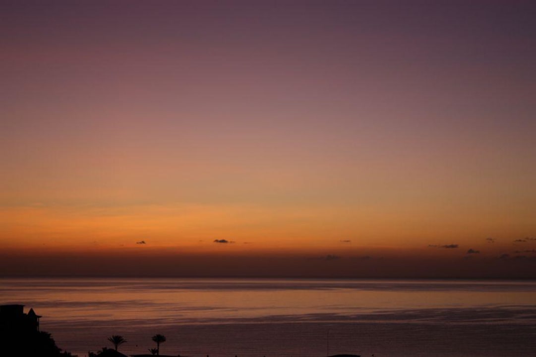 Amanecer desde el balcon Occidental Jandía Playa