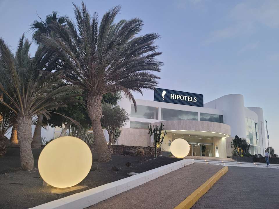 Außenansicht Hipotels La Geria