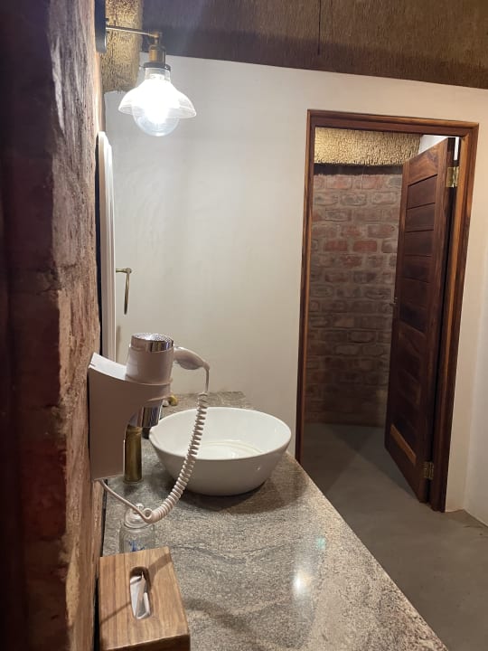 Zimmer We Kebi Safari Camp