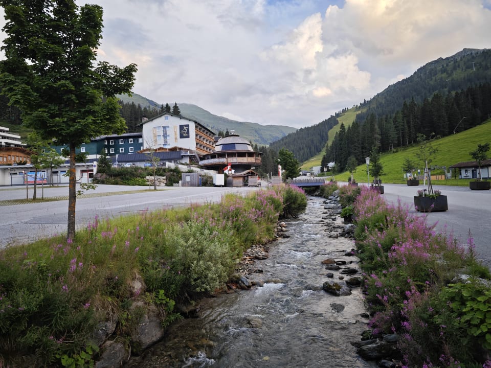 Außenansicht Berghotel Hochfügen