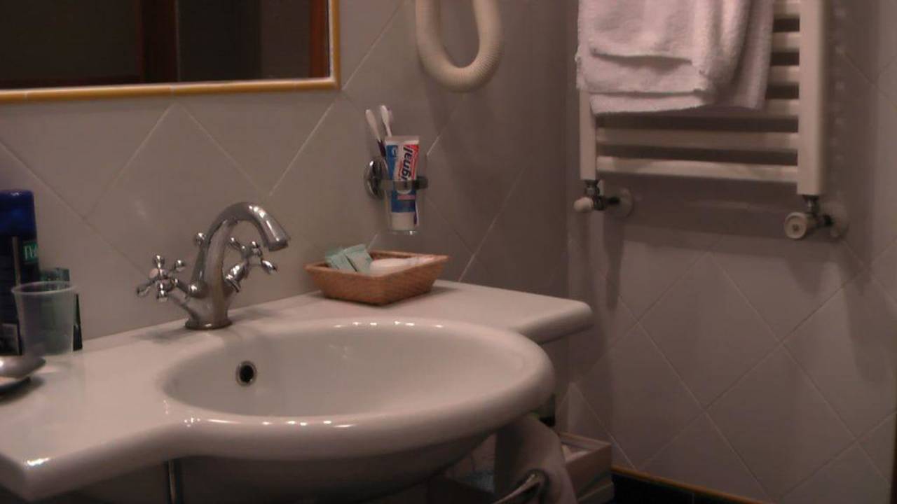 Badezimmer Hotel Albergo Macerina
