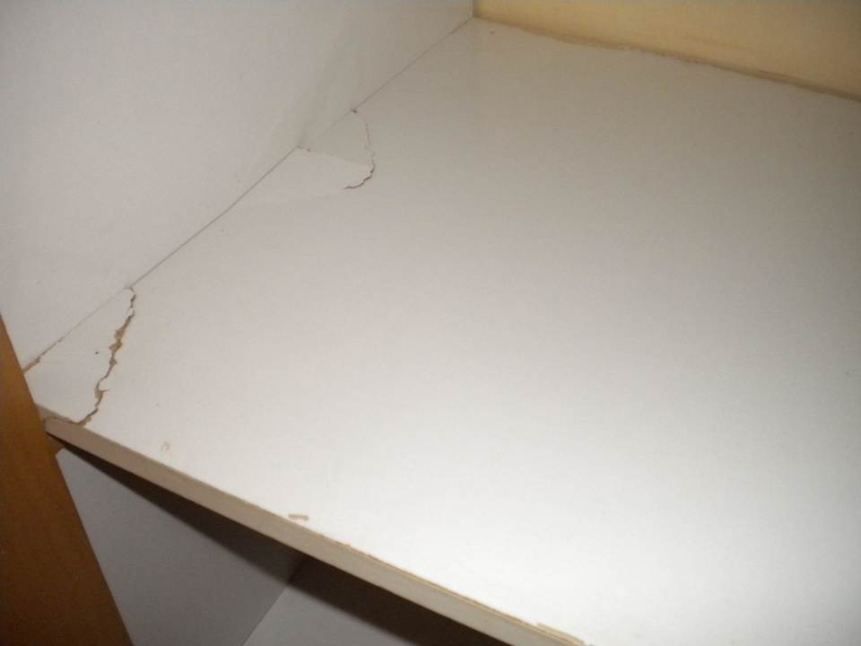 Kleiderschrank innen Ghazala Gardens