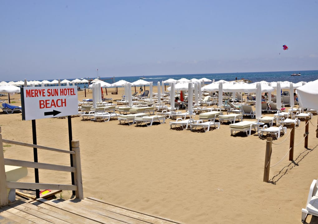 A view of the nice, luxurious beach Merve Sun Hotel & Spa