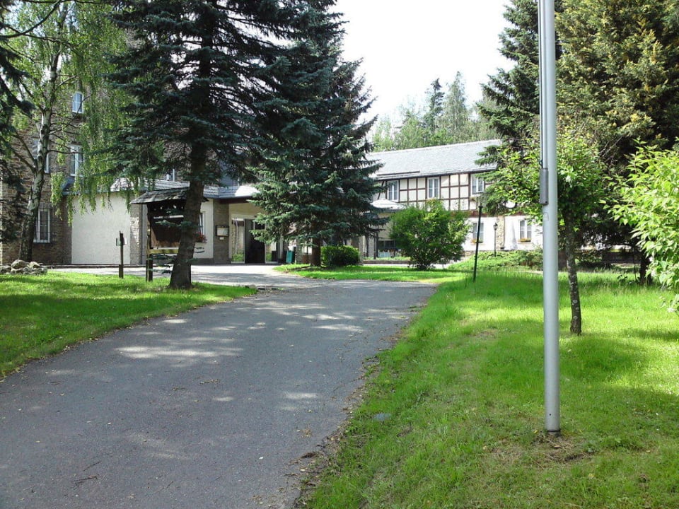 Hotelzufahrt Sonnenhotel Hoher Hahn