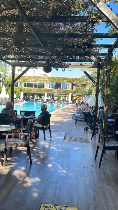 Pool Telatiye Resort