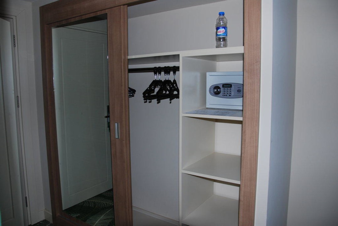 Schrank mit Safe Marvida Family Eco