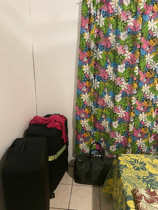 Zimmer Ravehei smile papeete punaauia