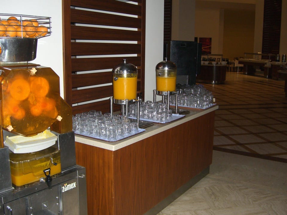 Frischergepresster O-Saft ist inklusive Arum Barut Collection