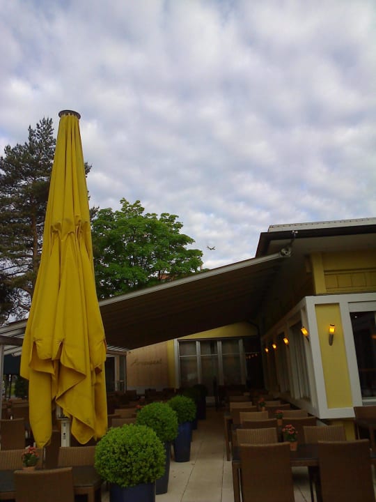 Aussenterrasse Sorell Hotel Sonnental