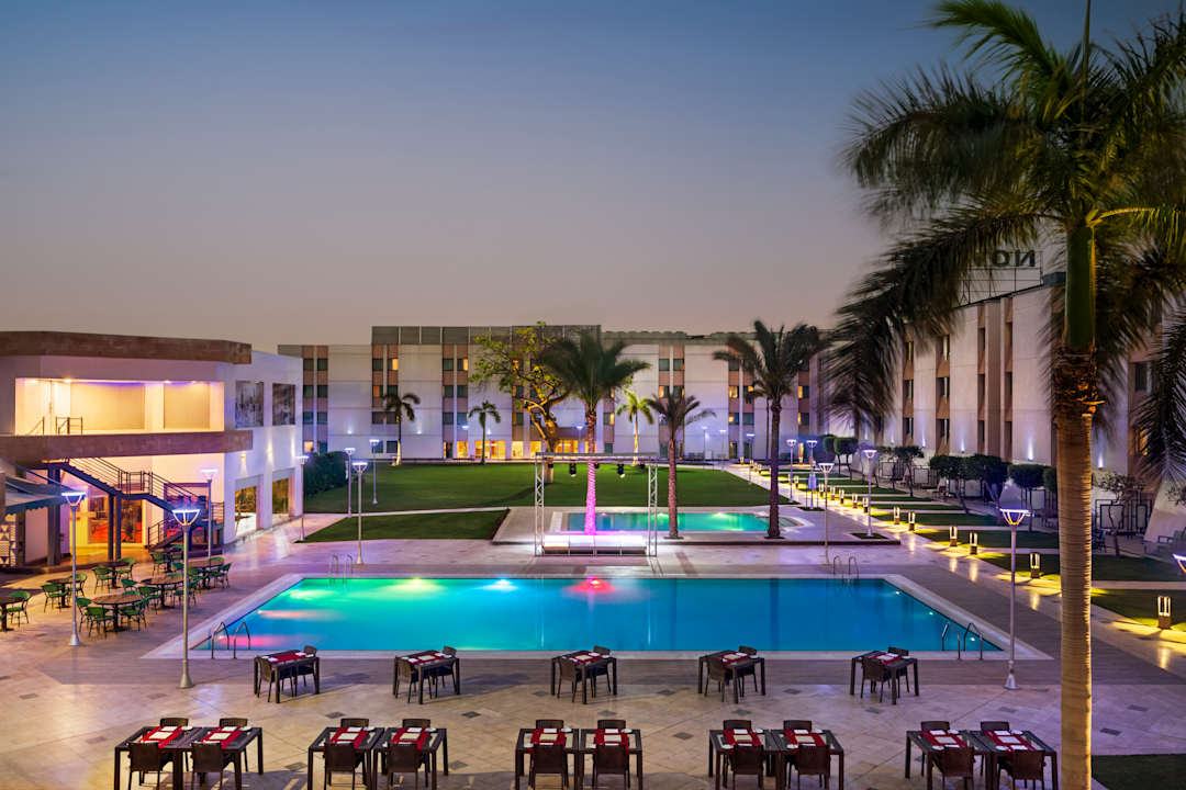Außenansicht Novotel Cairo Airport