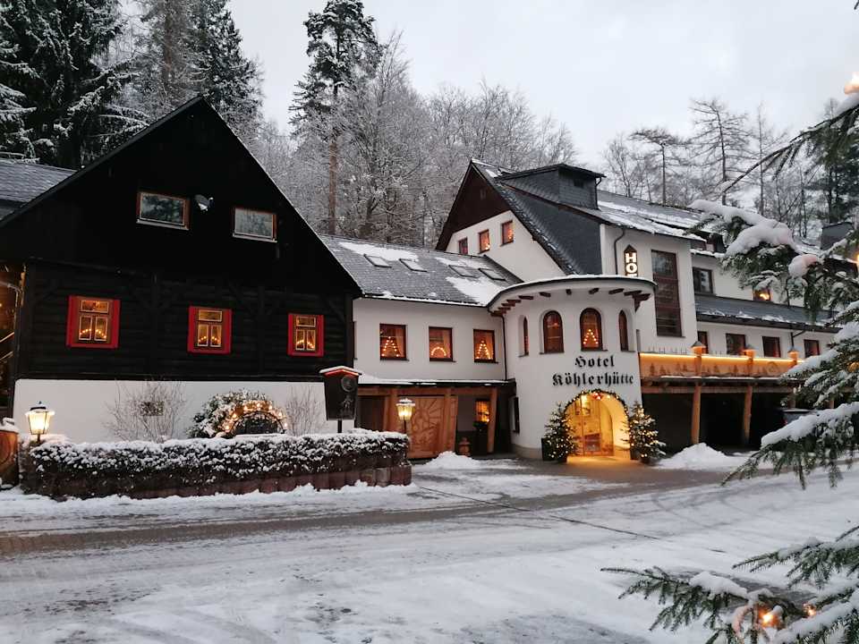 Außenansicht Hotel & Restaurant Köhlerhütte - Fürstenbrunn