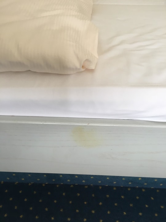 Bett Fletcher Hotel-Restaurant Arnsberg-Sauerland