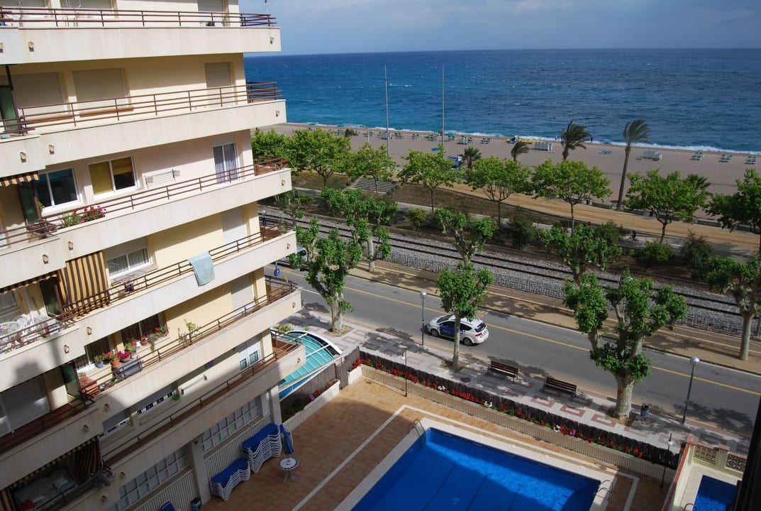 Widok z hotelu na morze Hotel Haromar