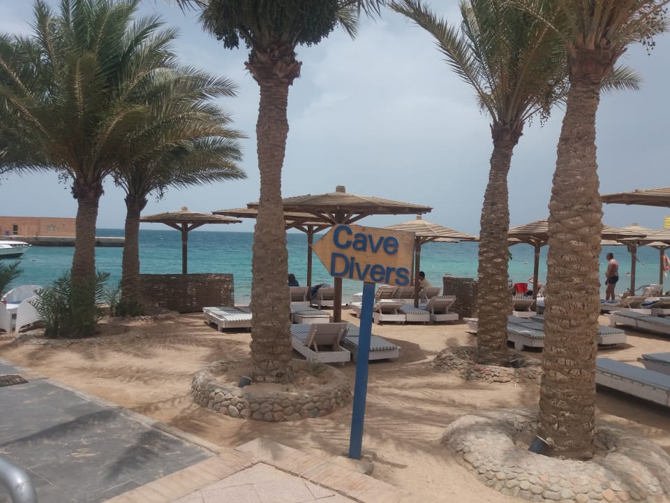 Strand Palm Beach Resort