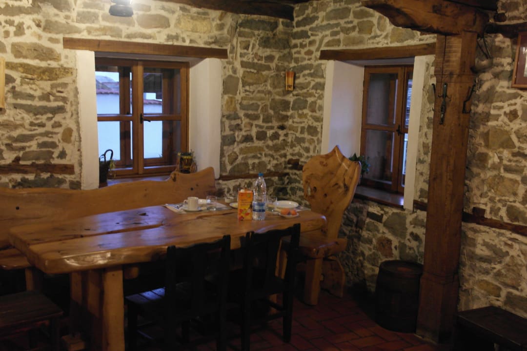 GAST-Stube by Trensator Guesthouse The Old Lovech