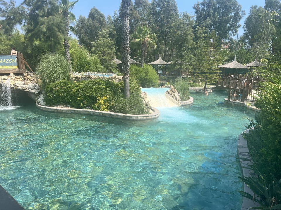 Pool Club Grand Side