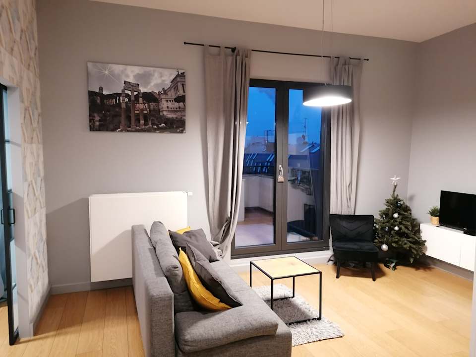 Zimmer Prince Witold's Apartments with a rooftop view of the city - 500 Steps to Rynek WroApart