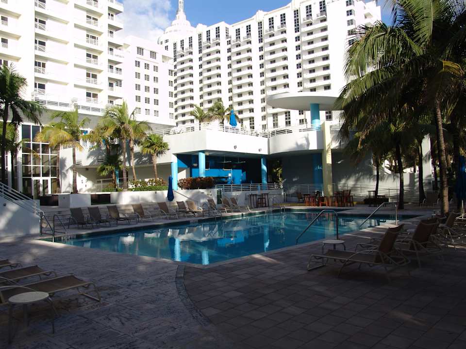 Poolbereich Royal Palm South Beach Miami, a Tribute Portfolio Resort