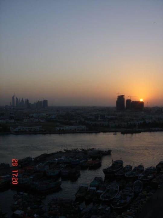 Blick von der Dachterrasse Golden Sands Hotel Creek
