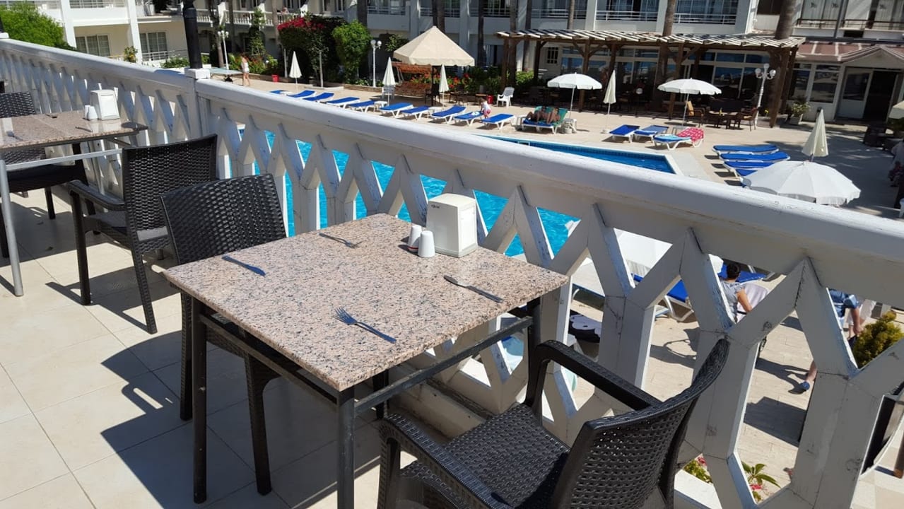 Gastro La Hotel & Resort
