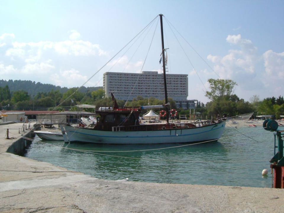 Ausflugsschiff Hotel Athos Palace