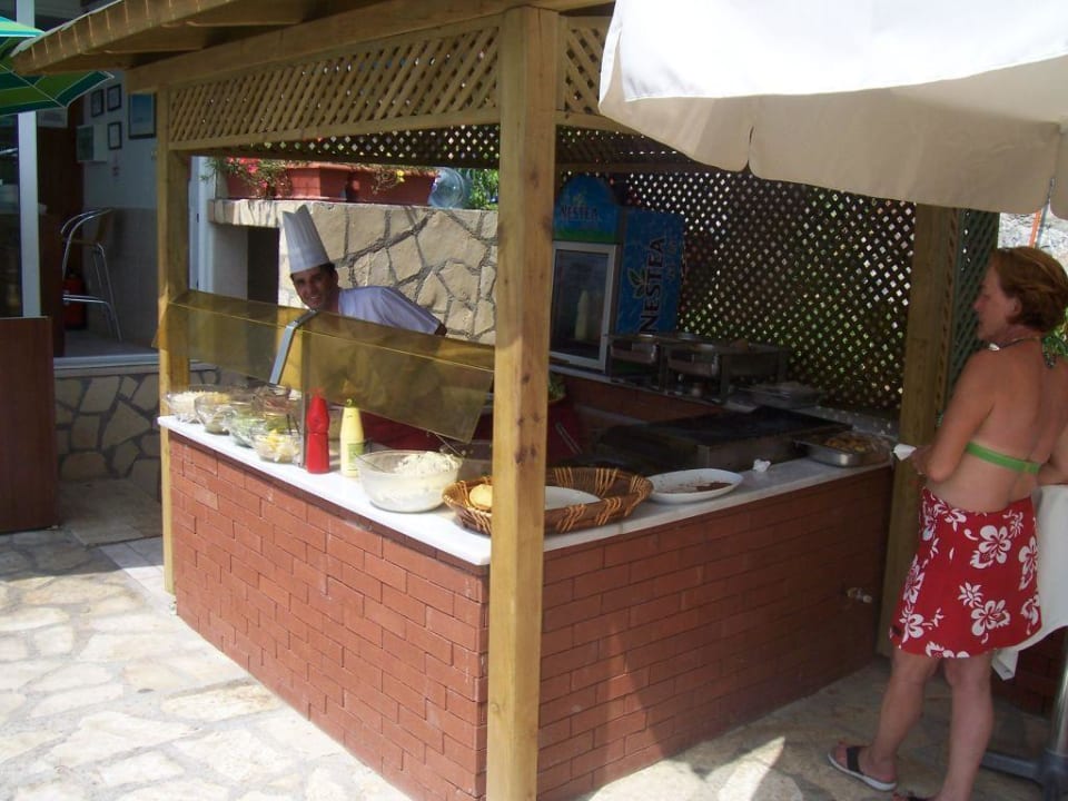 Mittagessen Antik Garden