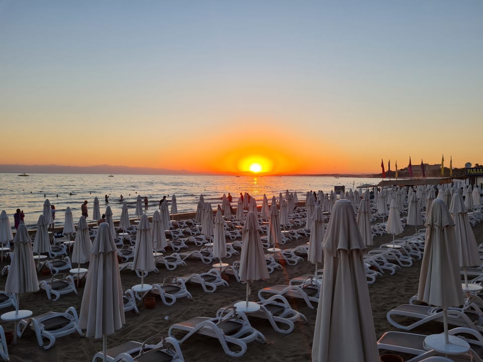 Strand Side Bay Hotel