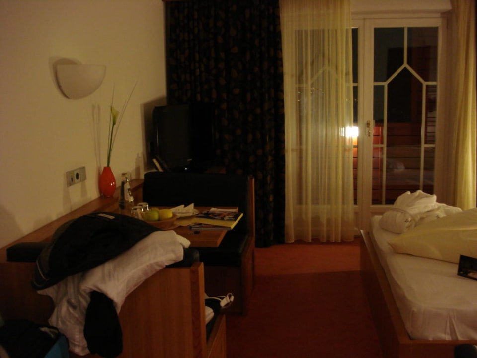 Empfang im Zimmer am Anreisetag Lindenhof Pure Luxury & Spa DolceVita Resort