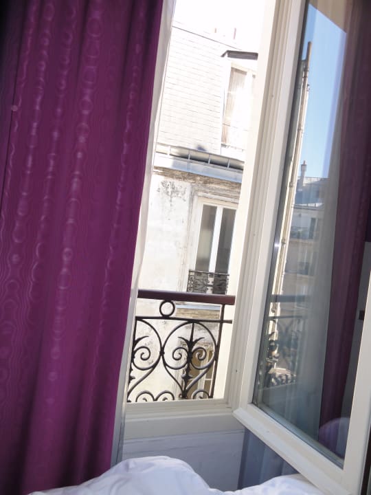 Ausblick Accueil Hotel - Paris Pigalle Montmartre