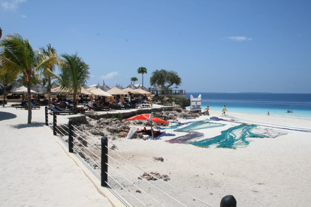 Hotelstrand und öffentlicher Strand Royal Zanzibar Beach Resort