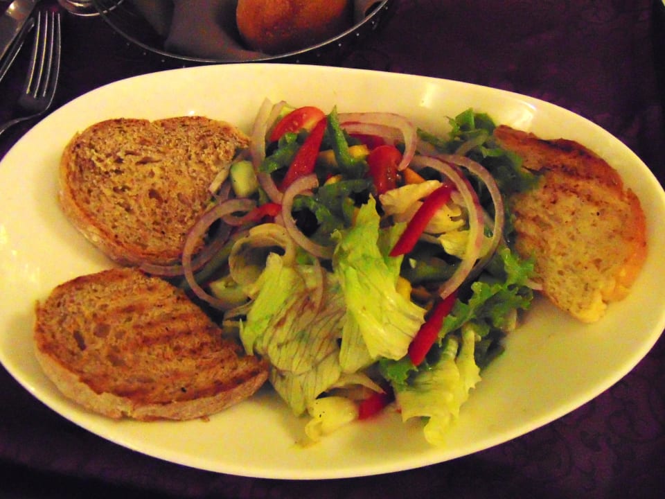 Gastro Crowne Plaza Nairobi Airport