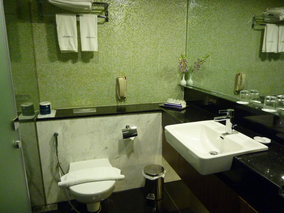 Bad Hotel The Residence at Singapore Recreation Club