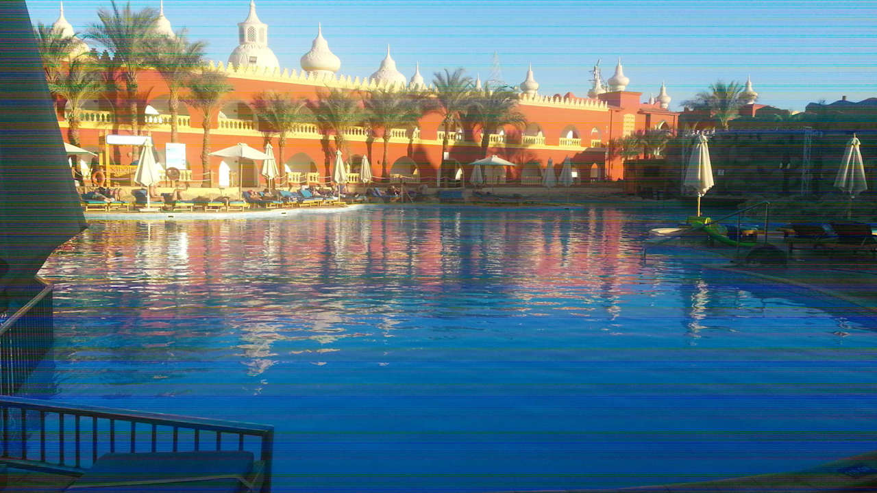 Der Hauptpool Pickalbatros Alf Leila Wa Leila Resort - Neverland Hurghada