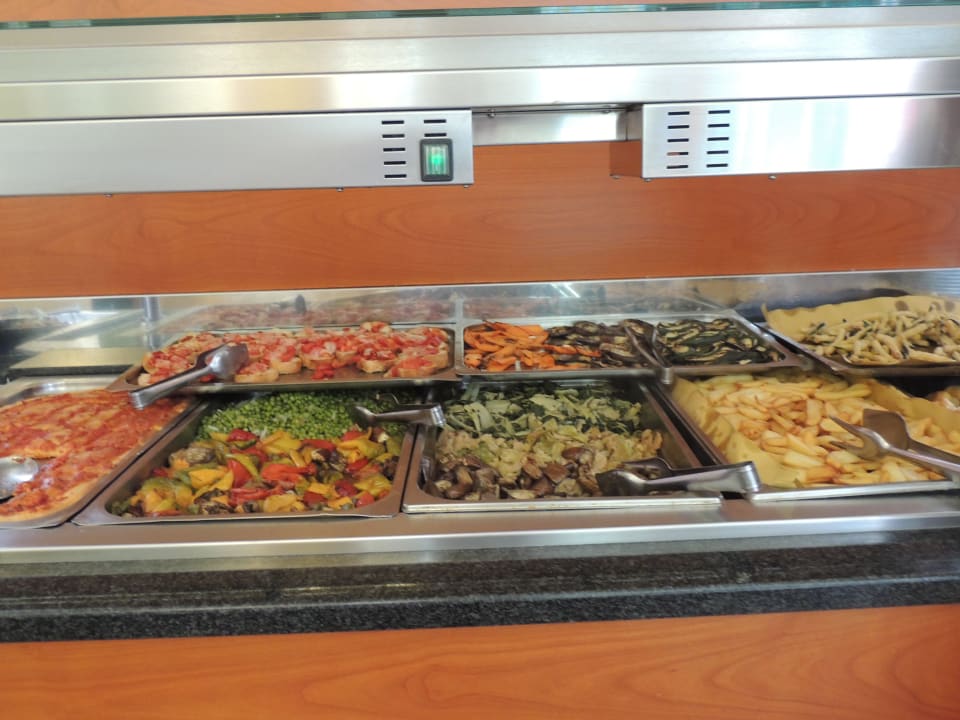 Viel Gemüse Hotel Elpiro